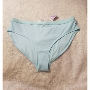 Plus size bikini bottoms